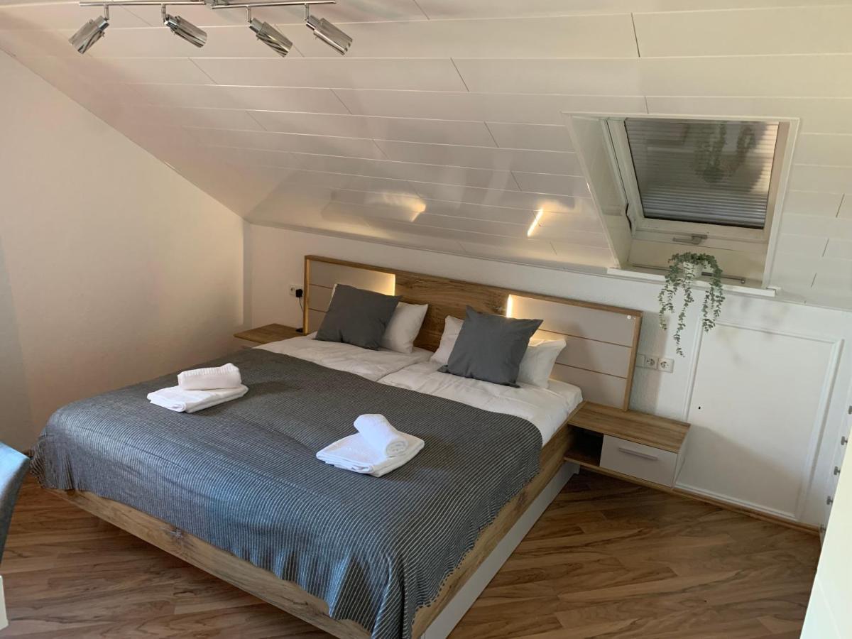 2 Zimmer Ferienwohnung Obersulm Экстерьер фото